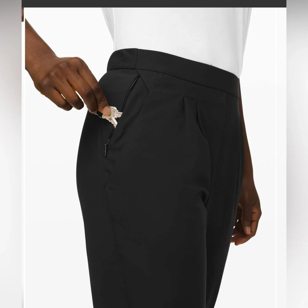 Lululemon Essential High-Rise Trouser
Black - Picture 4 of 9